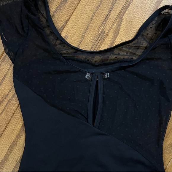 K. H. Martin Short Sleeve Mesh Design Anisa Dance Leotard - Size Medium - Picture 3 of 7